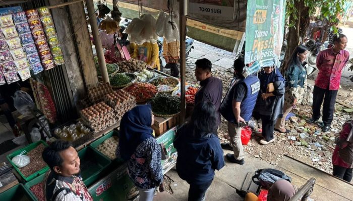 Polda Lampung Dampingi BAPANAS RI Pantau Harga Sembako