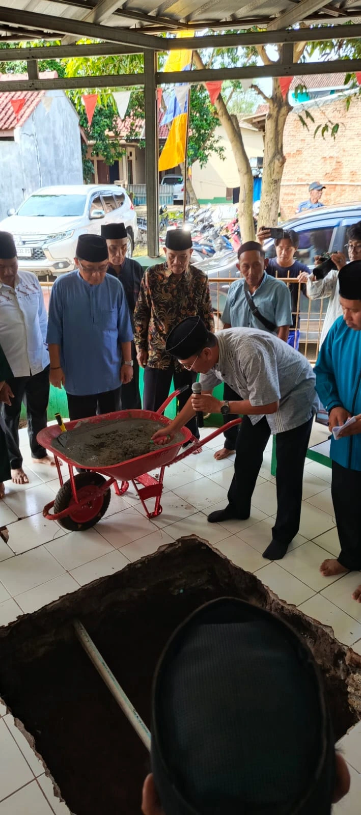 Masjid Al-Muawanah Mulai Direnovasi
