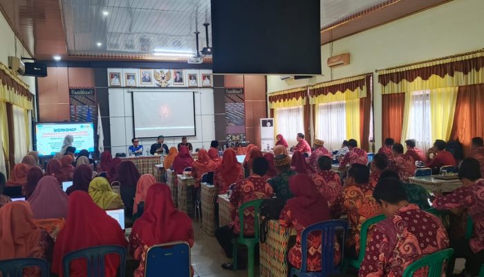 Tingkatkan Mutu Evaluasi Pendidikan, Tim Dosen Unila Gelar Pelatihan Asesmen STEM di SMAN 1 Bandar Sribhawono